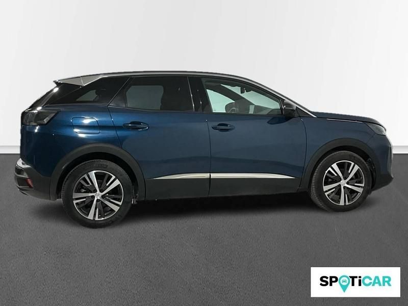 Usado Peugeot 3008 Allure 130 CV (95 kW) 2024 Azul SUV