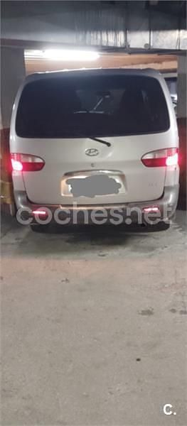 Gris / plata Usado 1999 Hyundai H-1 Monovolumen | 6500 € - Imagen 1/2