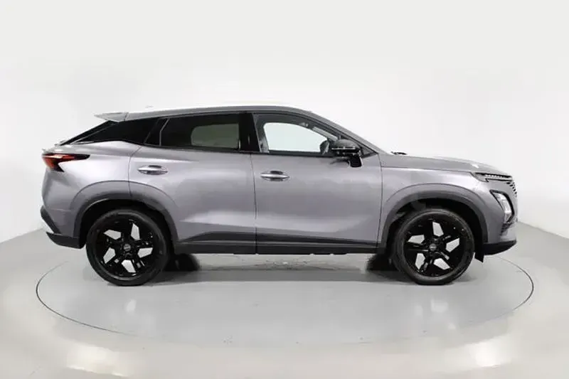 Usado Omoda 5 147 CV (108 kW) 2025 Gris / plata SUV