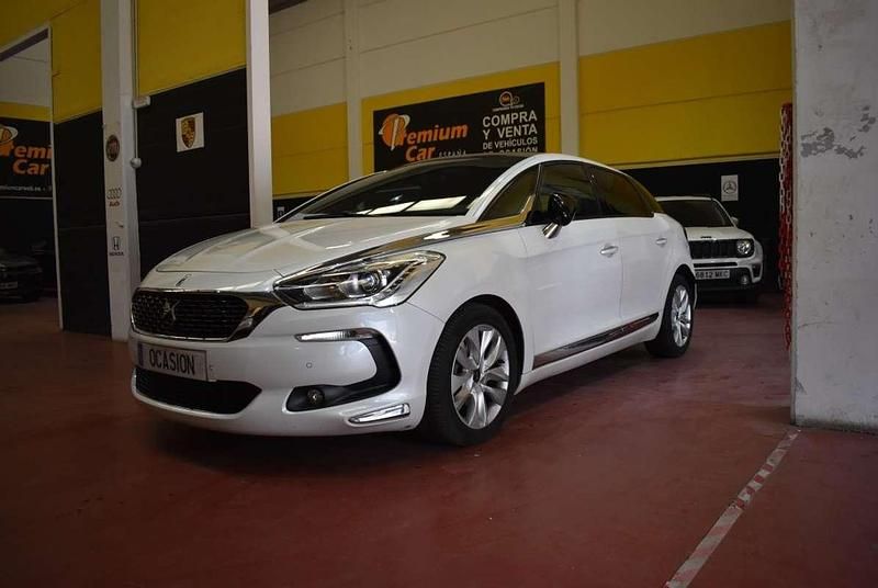 Blanco Usado 2016 DS Automobiles DS5 Style Utilitario | 10.990 € (Precio justo) - Imagen 1/4