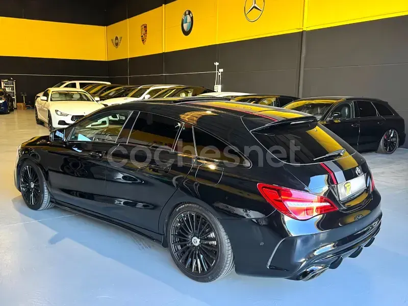 Usado Mercedes CLA45 AMG Shooting Brake 381 CV (280 kW) 2018 Negro Familiar