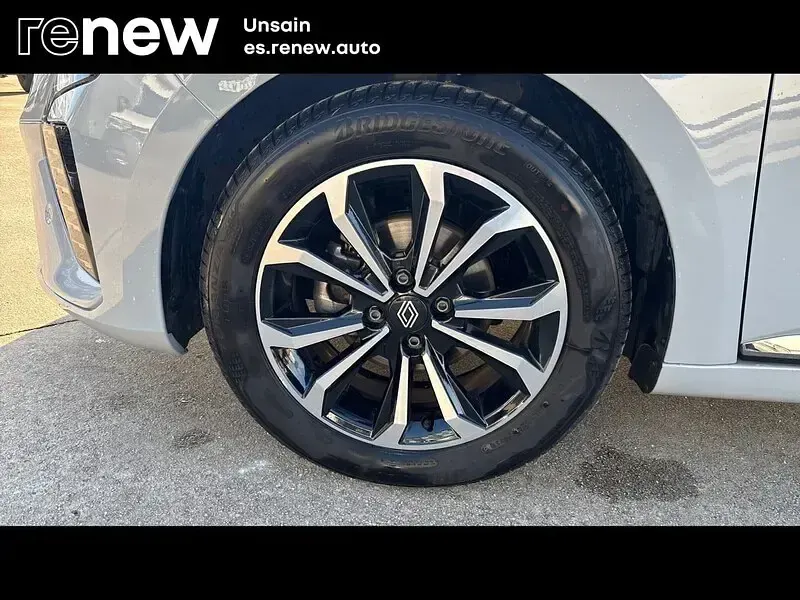 Usado Renault Clio V Techno 100 CV (73 kW) 2025 Blanco Berlina