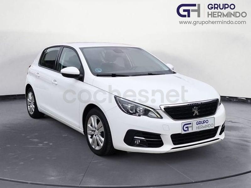 Usado Peugeot 308 Active 130 CV (95 kW) 2022 Blanco Berlina