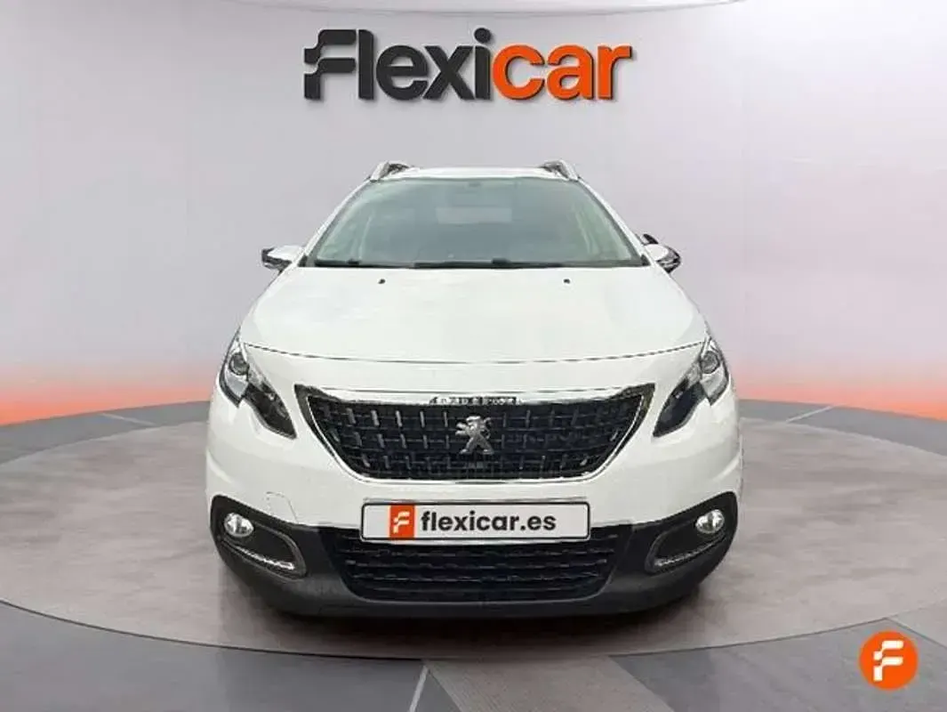 Usado Peugeot 2008 Style 101 CV (74 kW) 2018 Blanco SUV