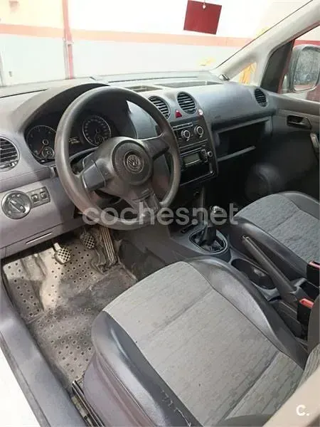 Usado VW Caddy 75 CV (55 kW) 2012 Blanco Monovolumen