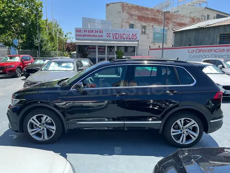Usado VW Tiguan R-line 245 CV (180 kW) 2023 Negro SUV