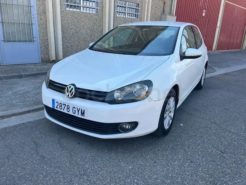 Usado VW Golf VI 105 CV (77 kW) 2011 Blanco Berlina