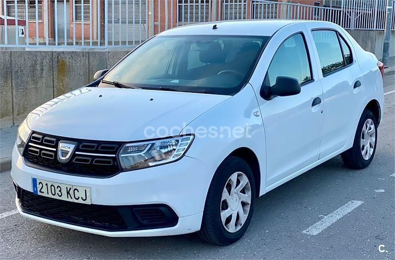 Usado Dacia Logan Ambiance 73 CV (53 kW) 2017 Blanco Berlina