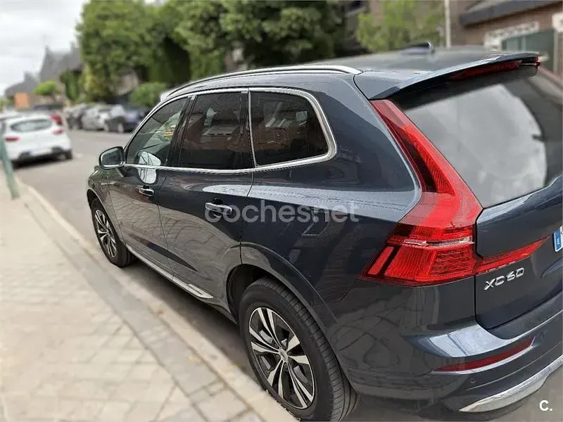 Usado Volvo XC60 Inscription 340 CV (250 kW) 2022 Azul SUV