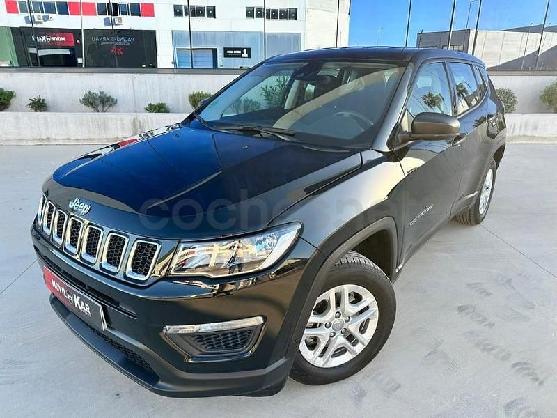 Usado Jeep Compass Sport 120 CV (88 kW) 2019 Negro SUV