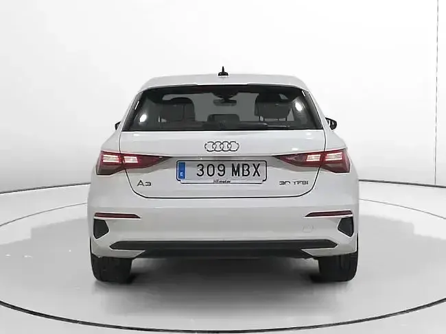 Usado Audi A3 e-tron Advanced Plus 110 CV (80 kW) 2022 Blanco Utilitario
