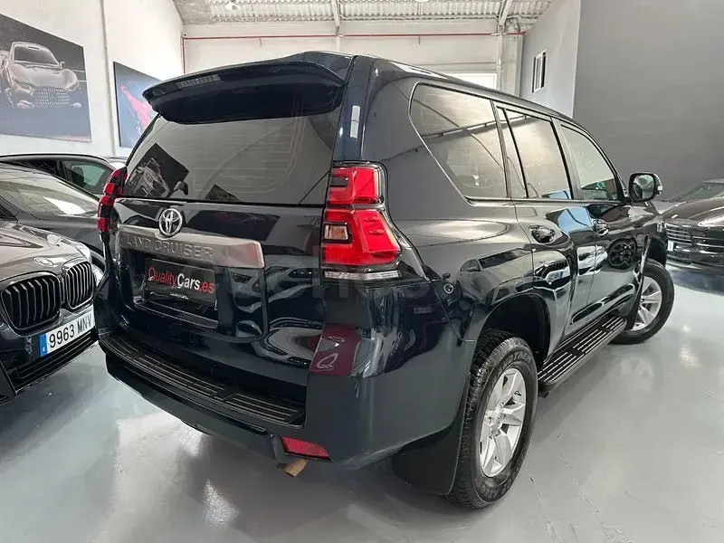 Usado Toyota Land Cruiser 204 CV (150 kW) 2022 Azul SUV