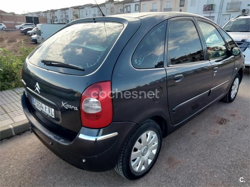 Usado Citroën Xsara Picasso Exclusive 92 CV (67 kW) 2007 Azul Monovolumen