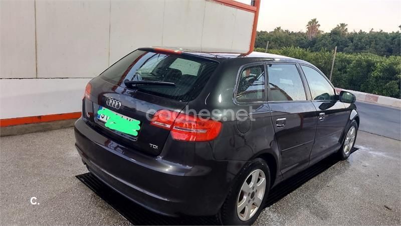 Marrón Usado 2013 Audi A3 Sportback Ambiente Berlina | 9000 € (Super precio) - Imagen 1/4