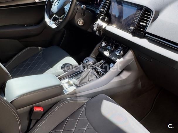 Używany Skoda Karoq SportLine 150 KM (110 kW) 2023 Biały SUV