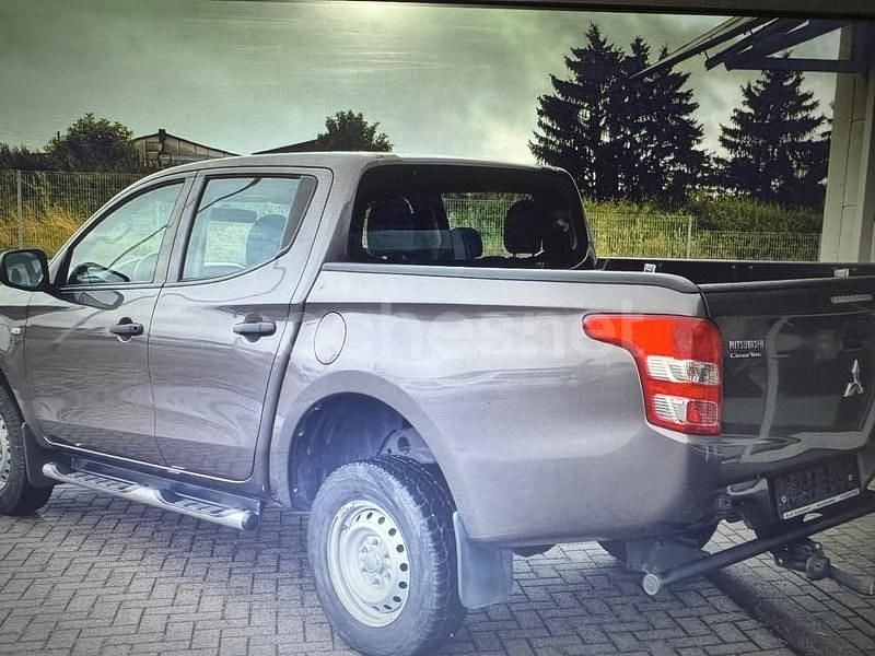 Usado Mitsubishi L200 154 CV (113 kW) 2017 Marrón Recogida