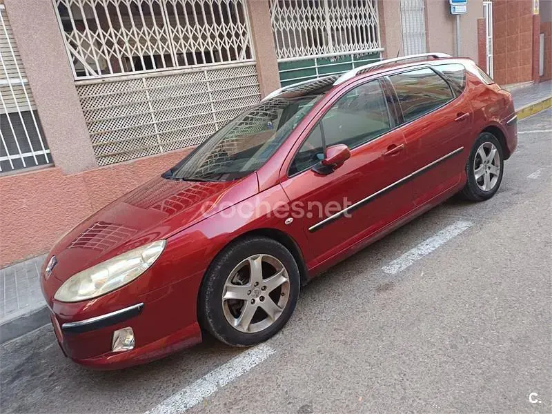 Usado Peugeot 407 Sport 136 CV (100 kW) 2007 Rojo Familiar
