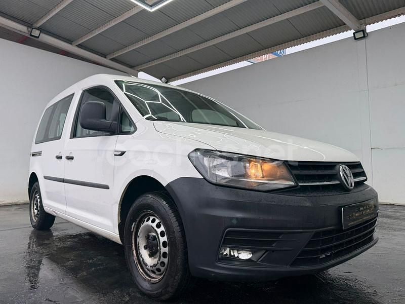Usado VW Caddy 75 CV (55 kW) 2018 Blanco Monovolumen