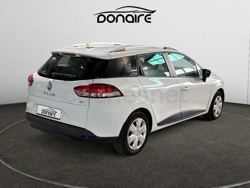 Usado Renault Clio GrandTour Authentique 75 CV (55 kW) 2015 Blanco Familiar