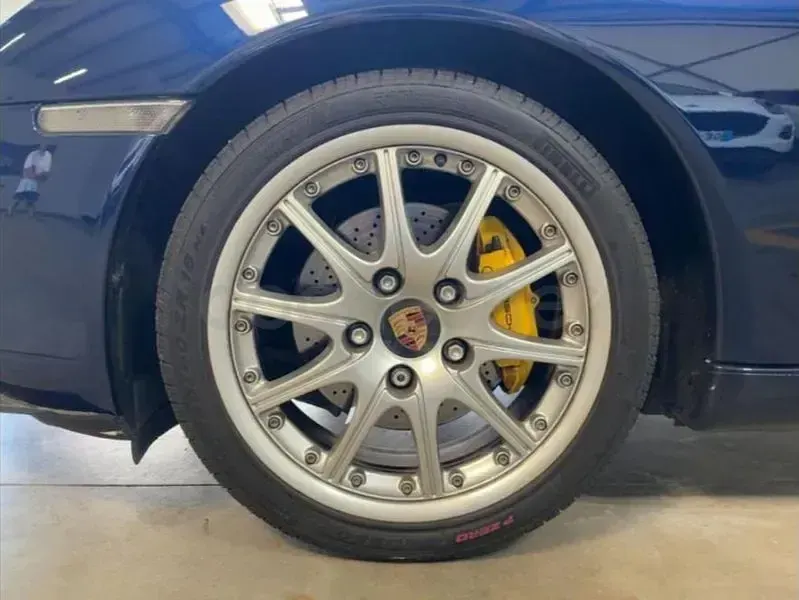 Usado Porsche 911 Carrera 4 320 CV (235 kW) 2001 Azul Coupe