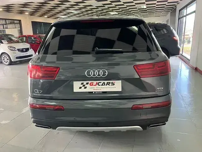 Usado Audi Q7 Sport 272 CV (200 kW) 2016 Gris SUV