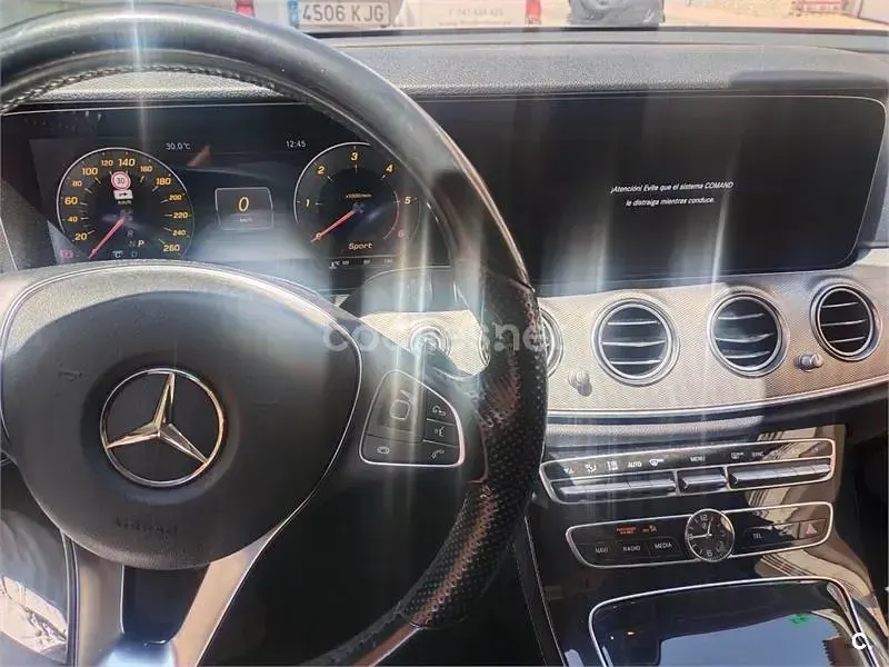 Usado Mercedes E220 194 CV (142 kW) 2017 Blanco Berlina