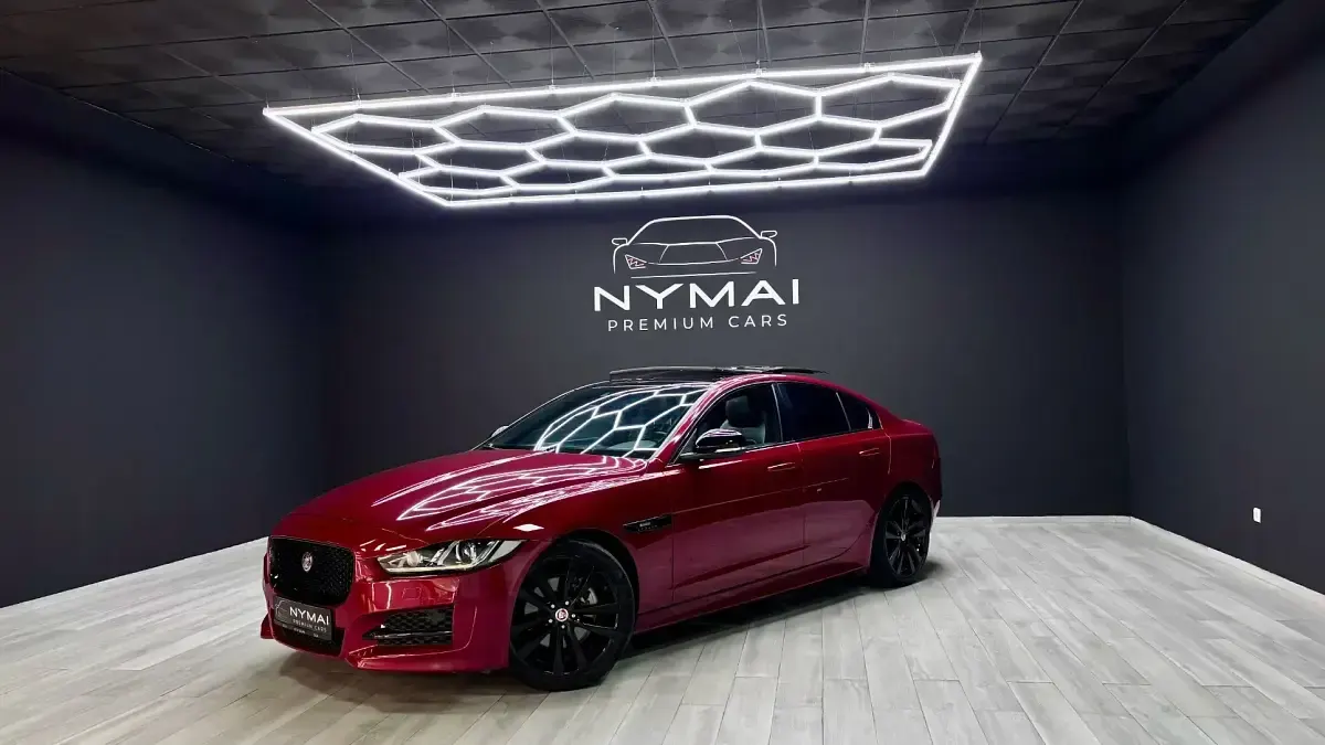 Usado Jaguar XE R-Sport 180 CV (132 kW) 2016 Burdeos Berlina