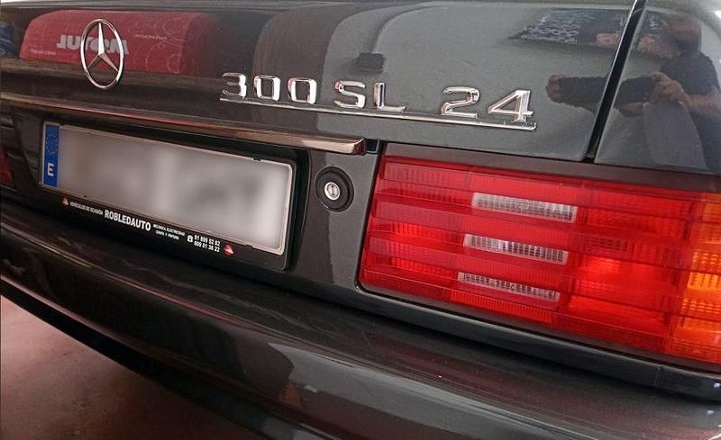 Usado Mercedes SL300 230 CV (169 kW) 1991 Gris oscuro Descapotable