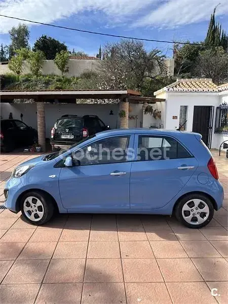 Usado Kia Picanto 66 CV (48 kW) 2014 Azul Utilitario