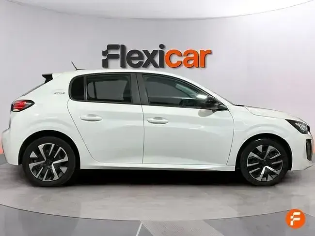 Occasion Peugeot 208 Style 100 ch (73 kW) 2024 Blanc Citadine