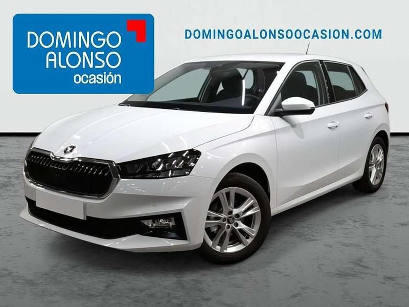 Blanco Usado 2025 Skoda Fabia Selection Berlina | 15.990 € (Super precio) - Imagen 1/4