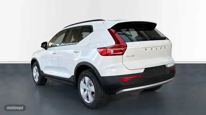 Nuevo Volvo XC40 163 CV (119 kW) 2026 Blanco SUV