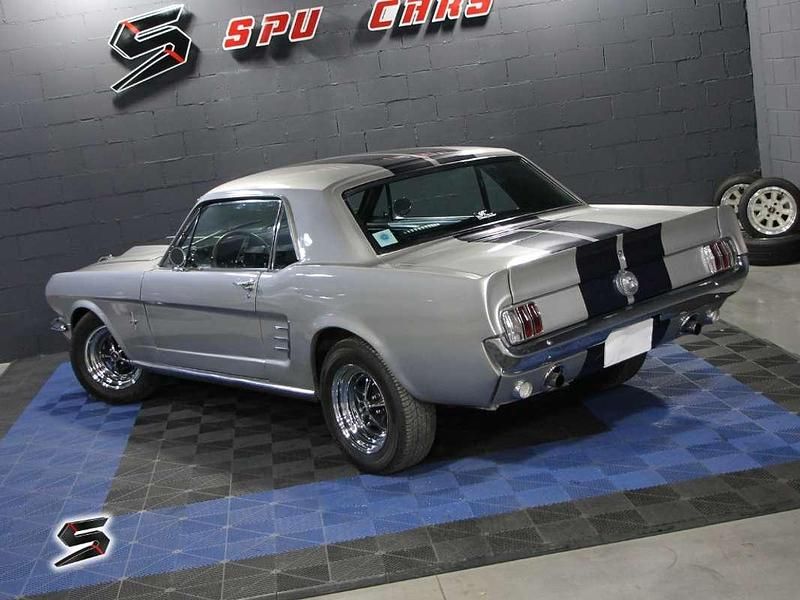 Usado Ford Mustang 1966 Gris Coupe
