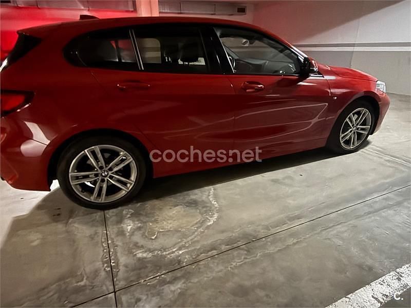 Usado BMW 118 150 CV (110 kW) 2024 Granate Utilitario