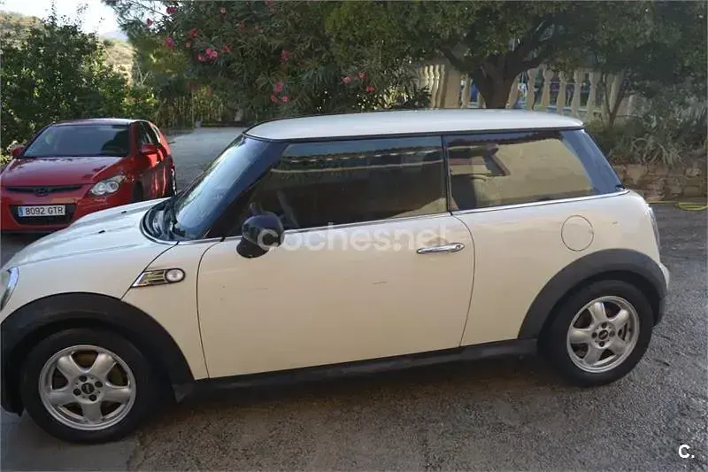 Usado Mini ONE 95 CV (69 kW) 2009 Beige Utilitario