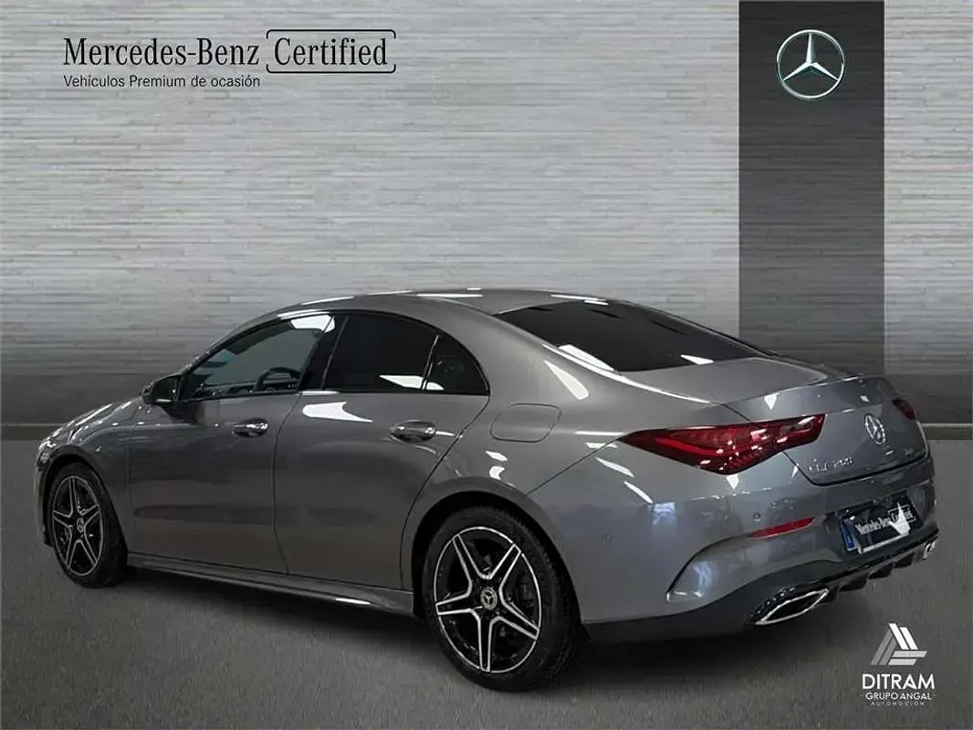 Usado Mercedes CLA200 163 CV (119 kW) 2025 Berlina