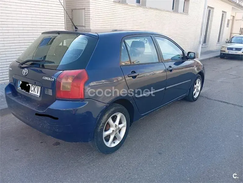 Usado Toyota Corolla Sol 116 CV (85 kW) 2003 Azul Berlina