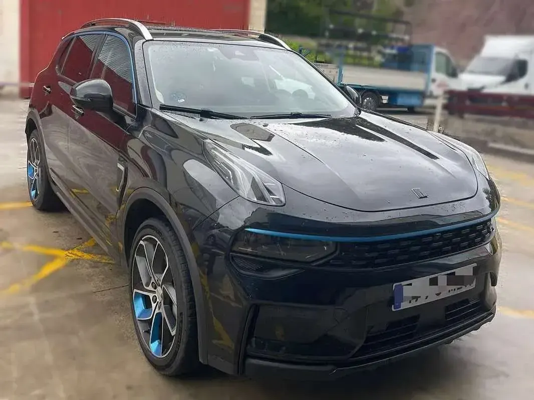 Usado Lynk & Co 01 280 CV (205 kW) 2022 Negro SUV