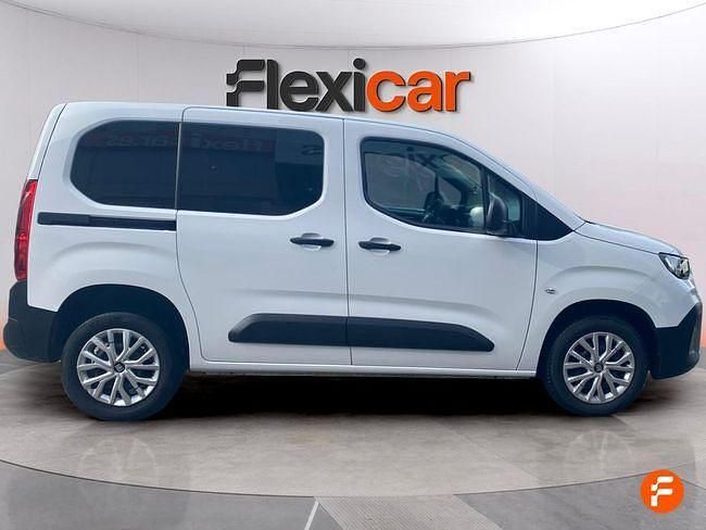 Usado Fiat Doblò 100 CV (73 kW) 2024 Blanco Monovolumen