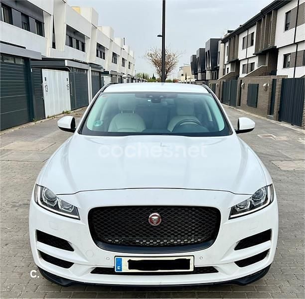 Usado Jaguar F-Pace Pure 300 HP (220 kW) 2017 Branco SUV