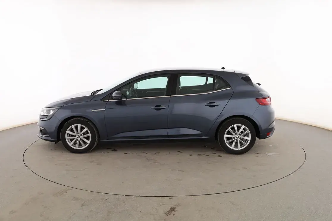 Usado Renault Mégane Zen 110 CV (80 kW) 2016 Gris Berlina