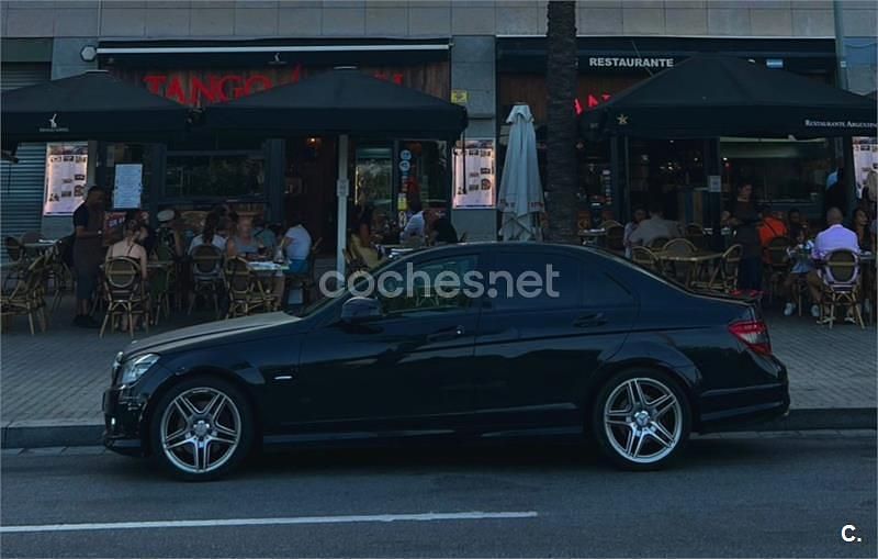 Usado Mercedes C320 Avantgarde 224 CV (164 kW) 2007 Negro Berlina