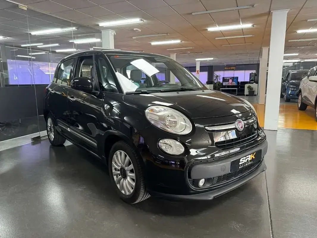 Usado Fiat 500L Lounge 95 CV (69 kW) 2016 Negro Monovolumen