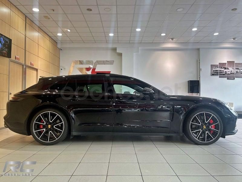 Usado Porsche Panamera Sport Turismo 550 CV (404 kW) 2018 Negro Familiar
