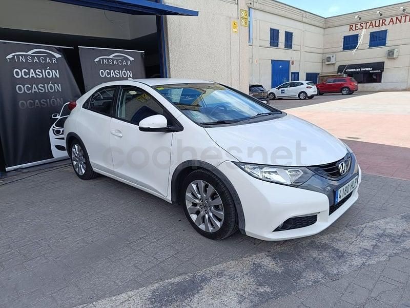 Usado Honda Civic Sport 100 CV (73 kW) 2012 Blanco Berlina