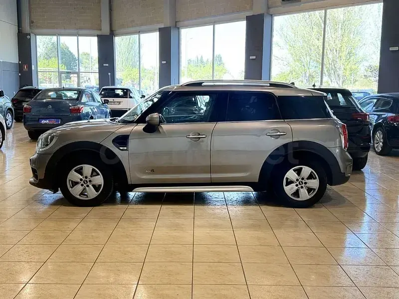 Usado Mini Cooper D Countryman 150 CV (110 kW) 2019 Gris / plata SUV