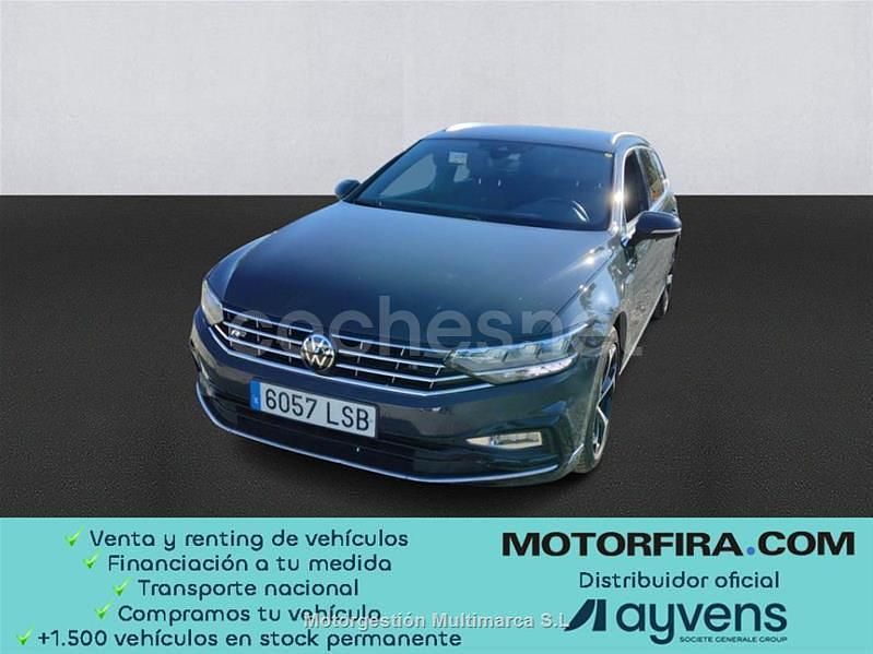 Gris / plata Usado 2021 VW Passat R-line Familiar | 25.500 € (Caro) - Imagen 1/4