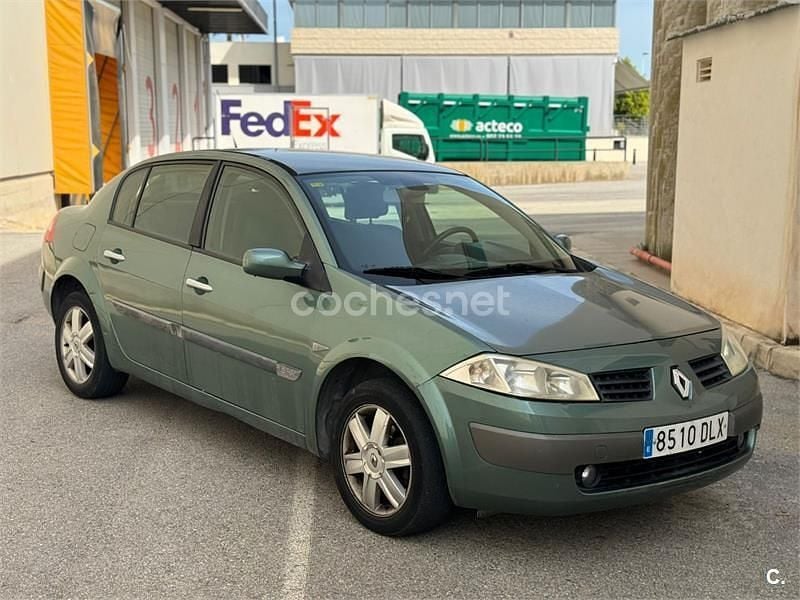 Usado Renault Mégane II Dynamique 115 CV (84 kW) 2005 Verde Berlina