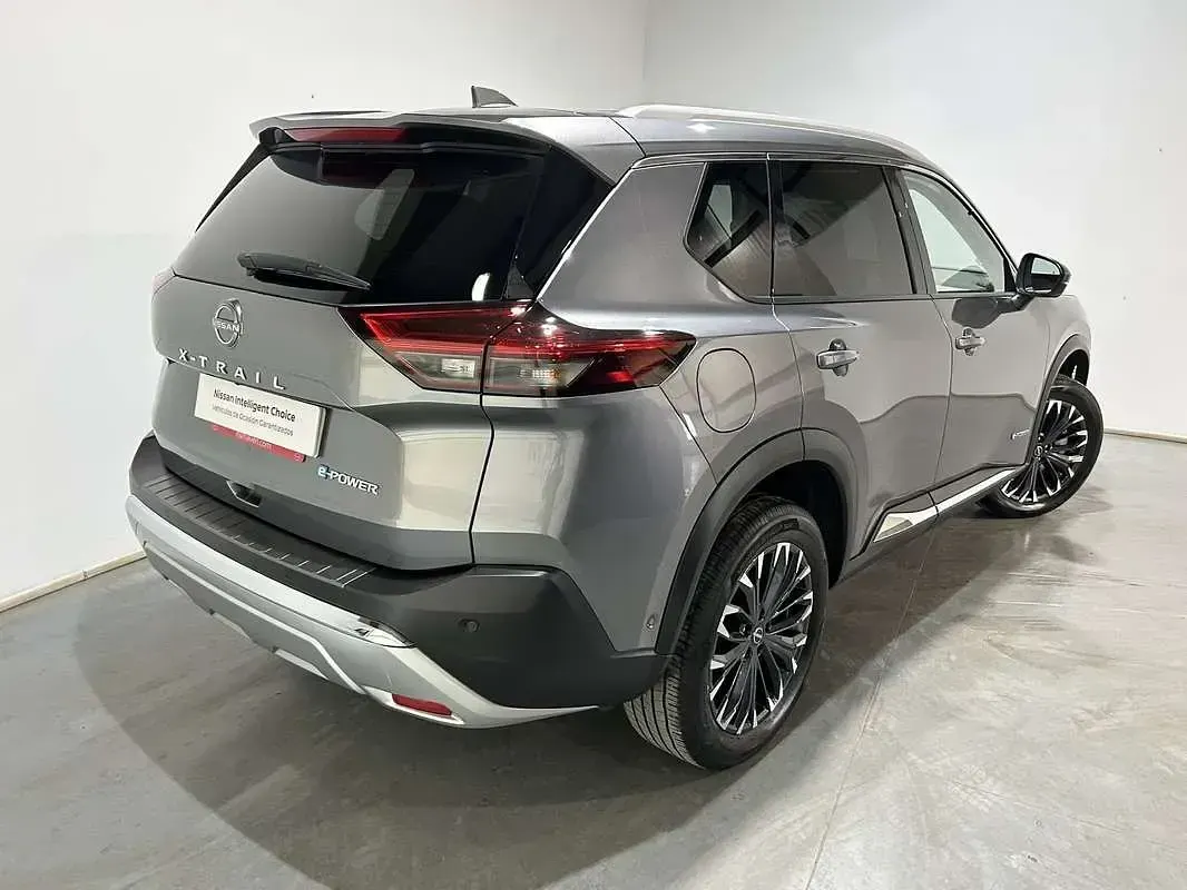 Nuevo Nissan X-Trail Tekna 207 CV (152 kW) 2025 Gris SUV