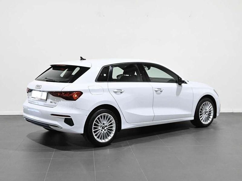 Usado Audi A3 Sportback Advanced 150 CV (110 kW) 2021 Blanco Utilitario